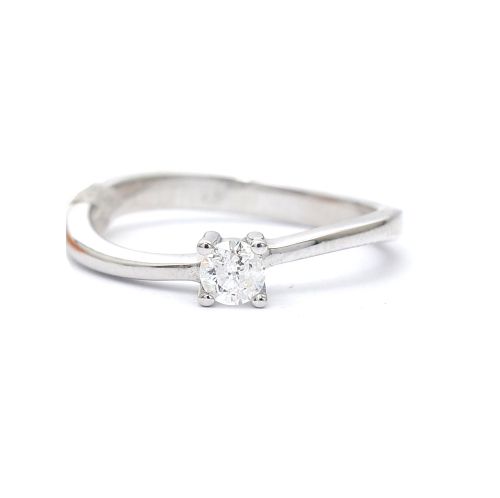 Годежен пръстен от 14К бяло злато с диамант 0.18 ct
