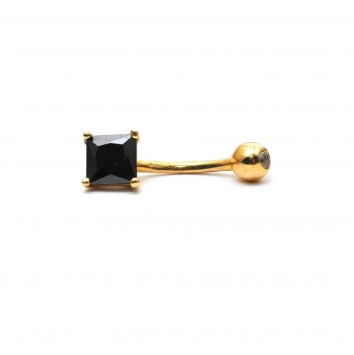 Yellow gold piercing with onyx