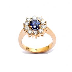 Yellow gold ring with diamonds 1.00 ct and sapphyre 1.06 ct