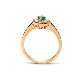 Yellow gold ring with diamonds  0.48 ct and emerald 0.13 ct