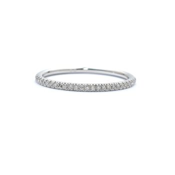 White gold ring with diamonds 0.11 ct