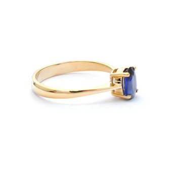 Yellow gold ring with sapphyre 0.84 ct