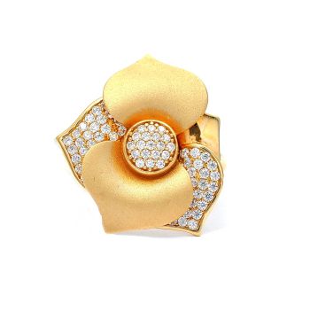 Yellow gold ring with zircon