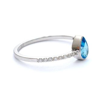 White gold ring with diamonds 0.10 ct and aquamarine 0.45 ct